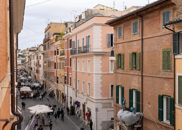 Sotto al letto del Papa - Borgo Pio - Vaticano